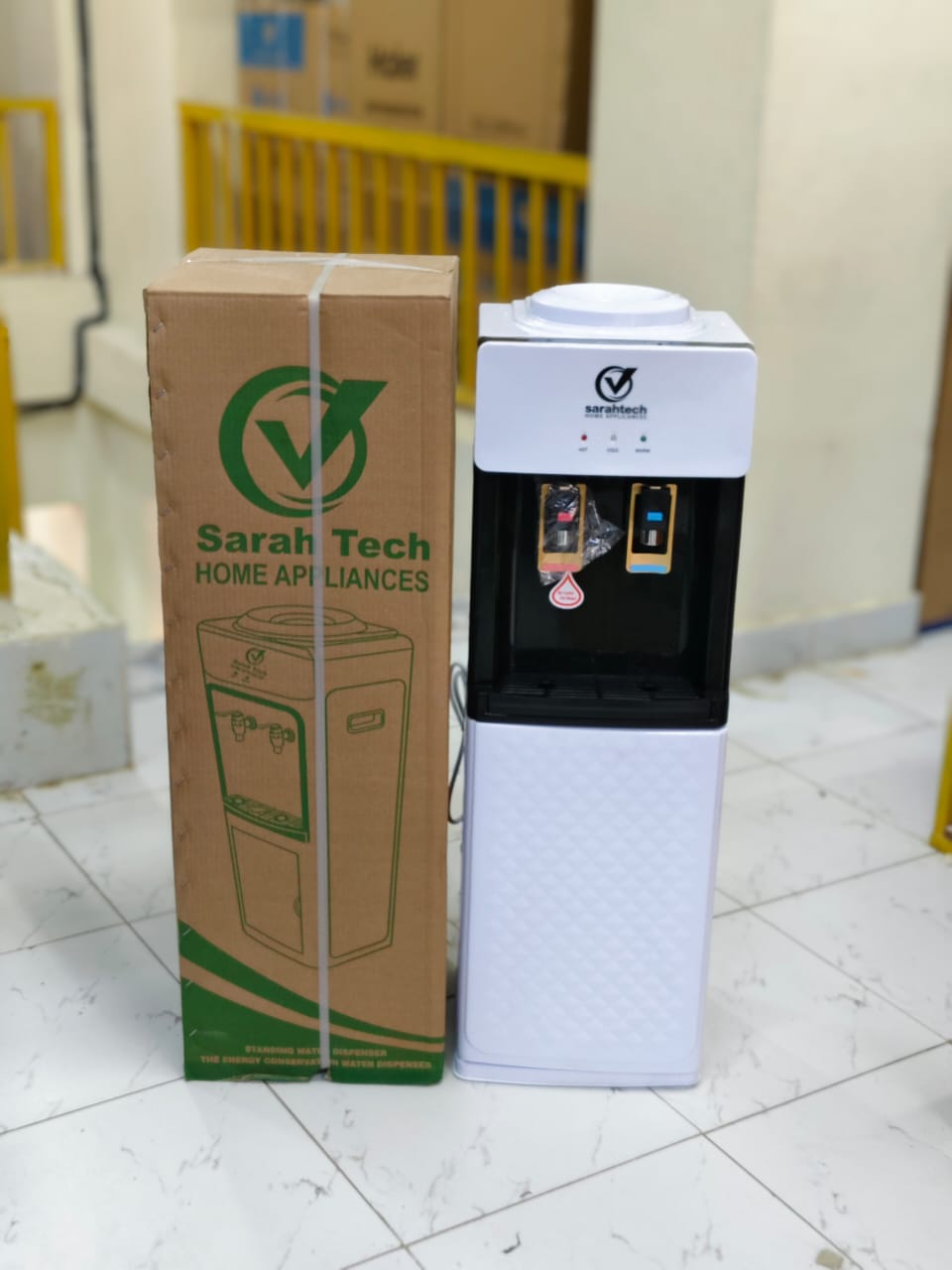 Saratech Hot and Hot Water Dispenser ? Quick, Convenient, and Stylish - Image 4